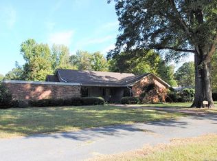 9241 Idlewild Rd, Charlotte, NC 28227