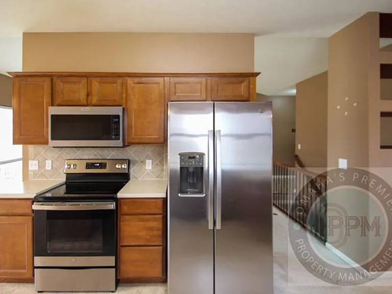 809 Lake Tahoe Dr — Photo 7