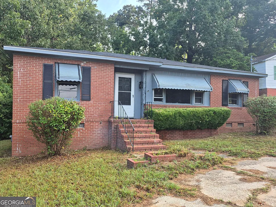 4 Lambert Dr