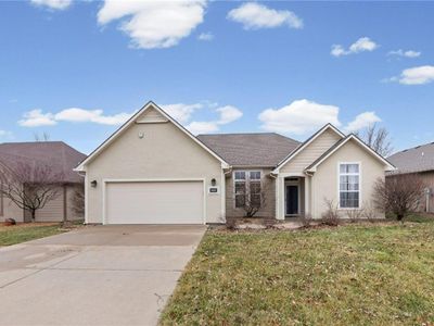 5237 Carson Dr, Lawrence, KS, 66049