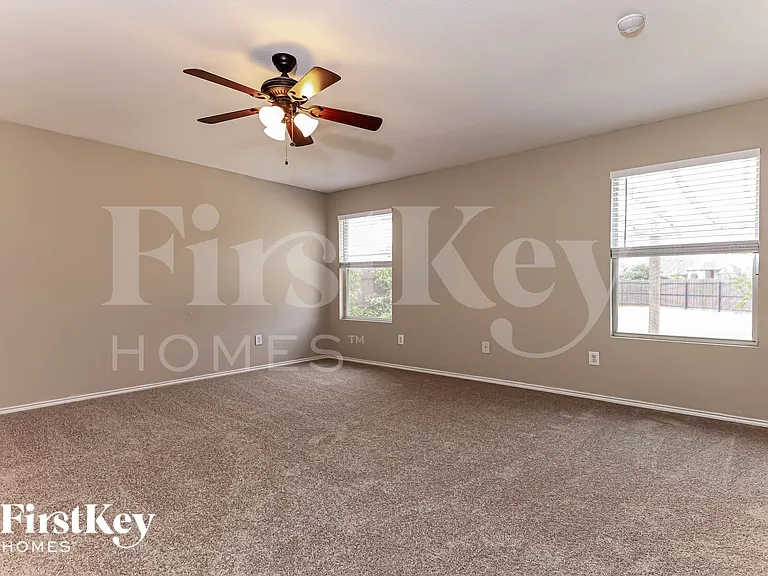 229 Silver Spur Dr — Photo 8