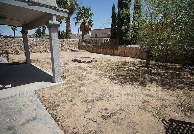 10932 Acoma St — Photo 33