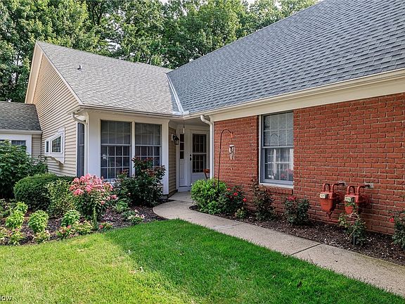 2nd image of 31825 Bayview Dr Unit 107