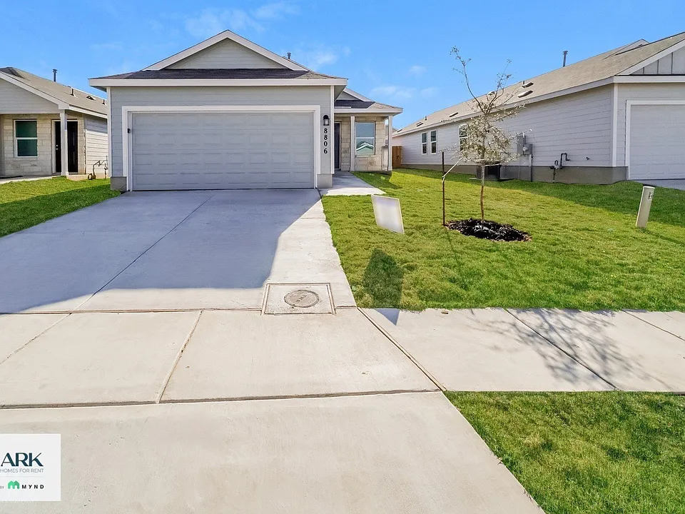 8806 Barrow Path