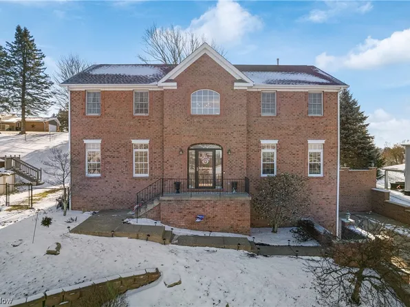 120 Martha Dr, Saint Clairsville, OH 43950