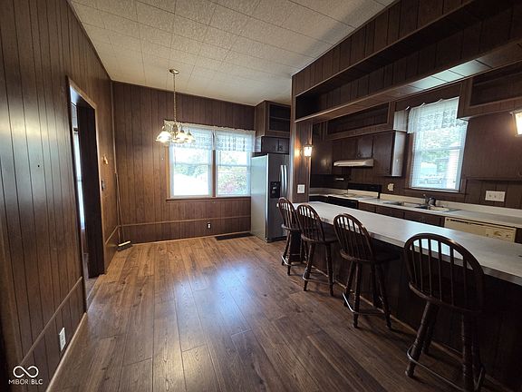 4th image of 636 S Obrien St