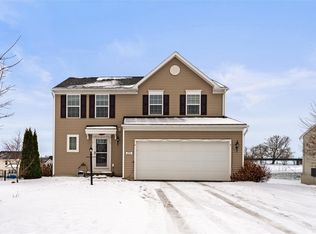 203 Elmcrest Rise, West Henrietta, NY 14586