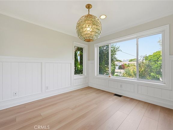 5th image of 315 Goldenrod Ave #1/2