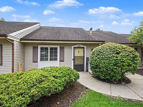 2nd image of 4239 Eastcastle Ct SE