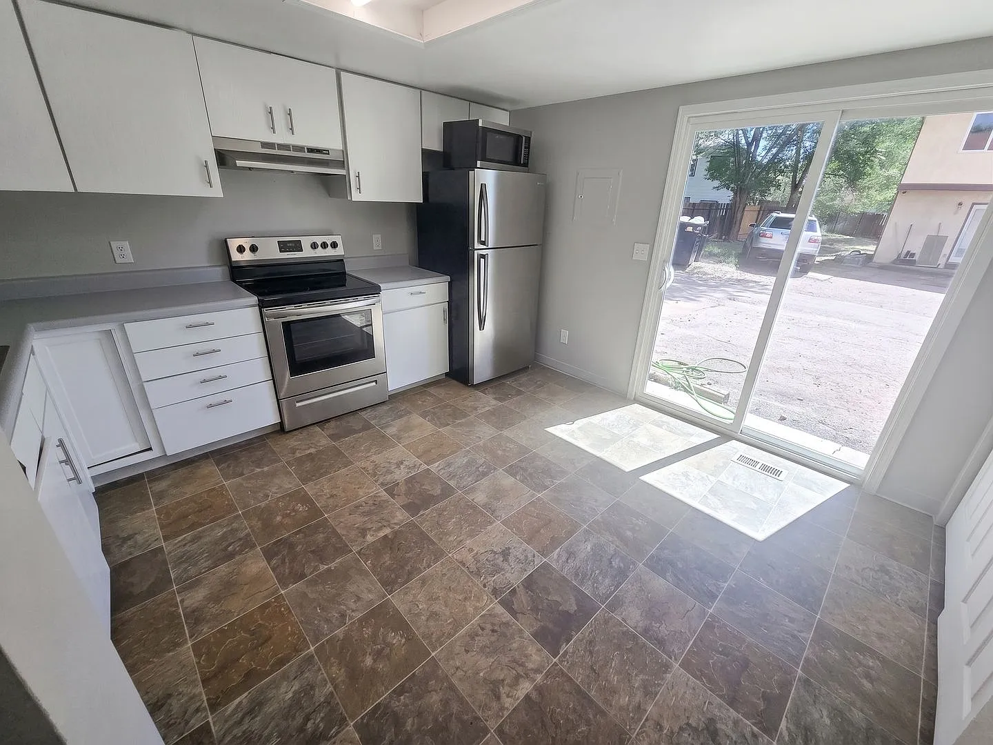 Monterey Rd. #D | Spacious 2x1.5 Townhouse Style Apt in Colorado Springs! — Photo 2