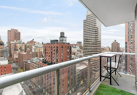 3rd image of 200 E 89th St APT 14C