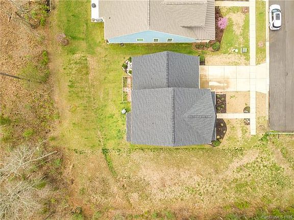 5th image of 736 Yellow Jessamine Dr #19