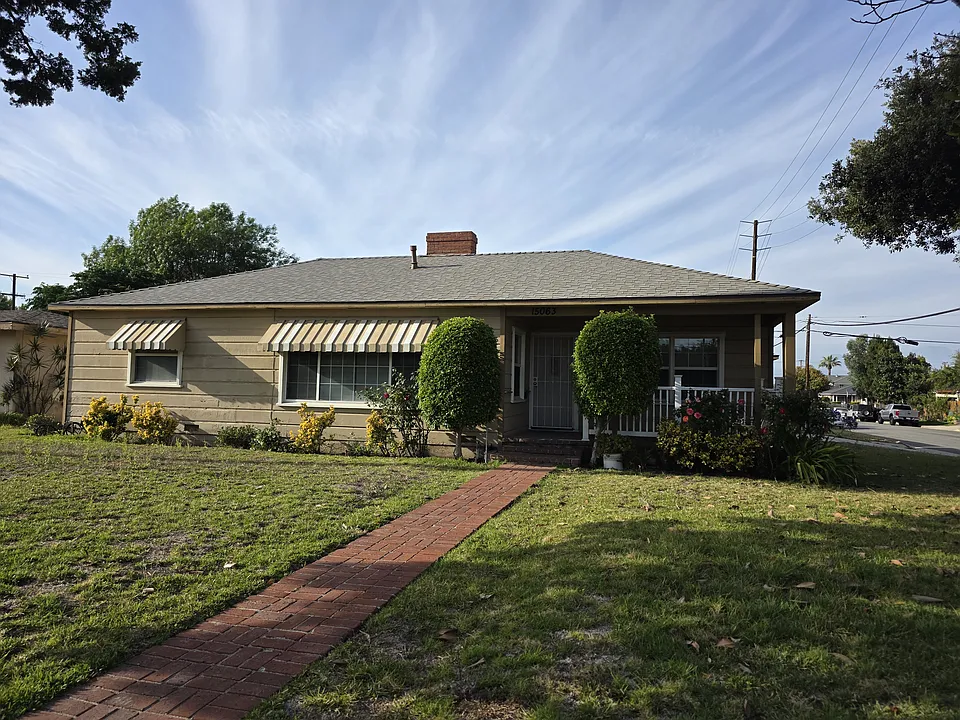 15063 Walbrook Dr