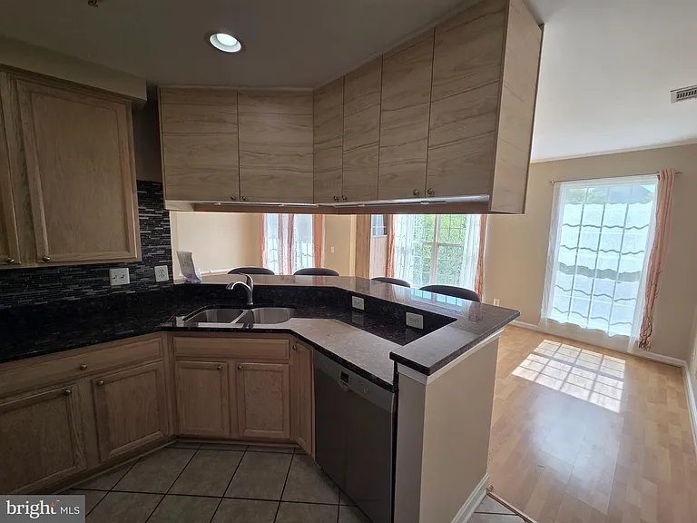 353 Fallsgrove Dr #A-51 — Photo 10