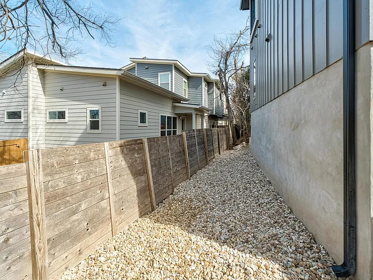 1736 Bunche Rd #B5 — Photo 37