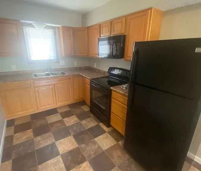 630 N 9th St #19 — Photo 13