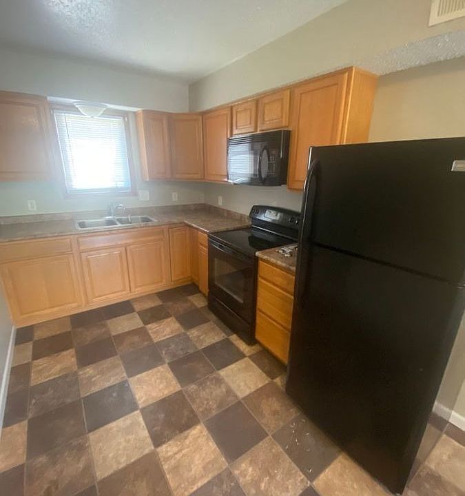 1st image of 630 N 9th St APT 19