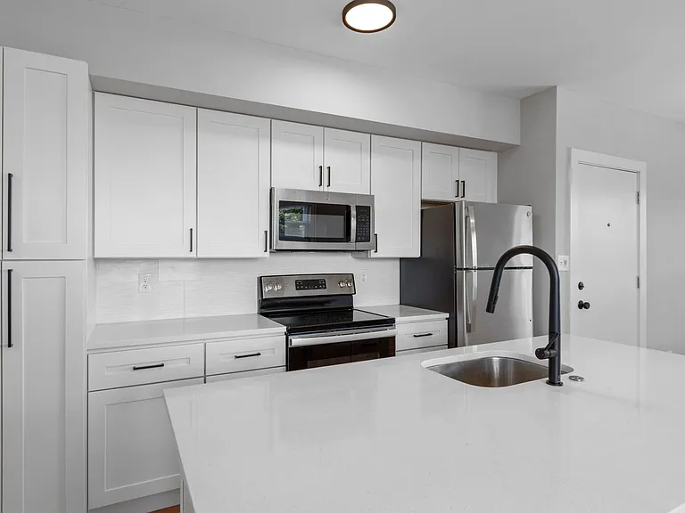 6201 Arsenal through 3051 Clifton — Photo 12