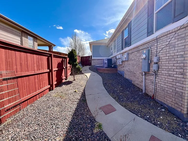 23687 E Bellewood Dr — Photo 44