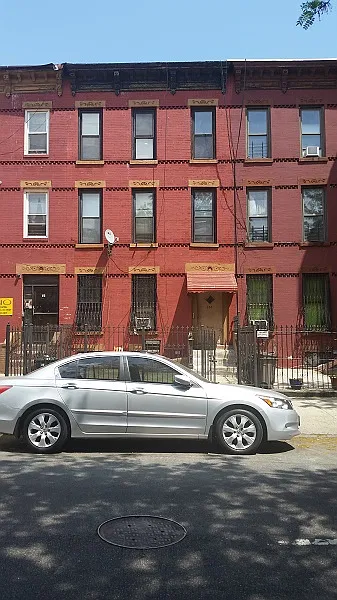 Building Photo 3