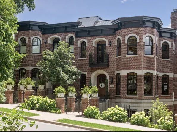 540 Rice St E, Wayzata, MN 55391