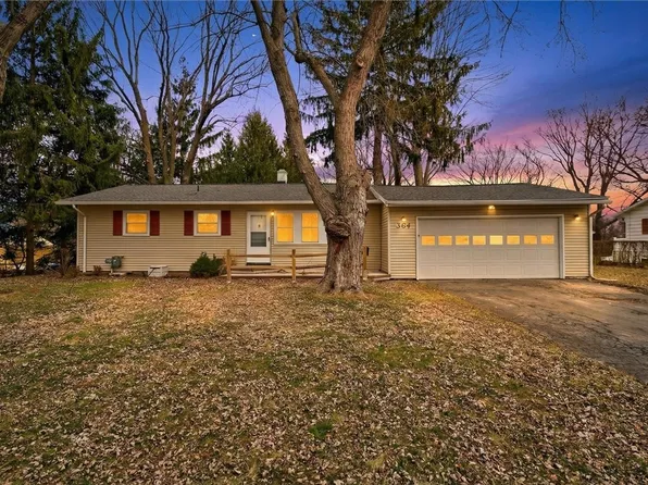 384 Hollybrook Rd, Rochester, NY 14623