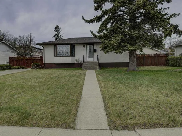 544 E Thornhill Pl NW, Calgary, AB T2K 2S7