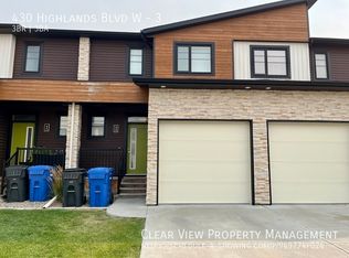 430 Highlands Blvd W #3, Lethbridge, AB T1J5K5