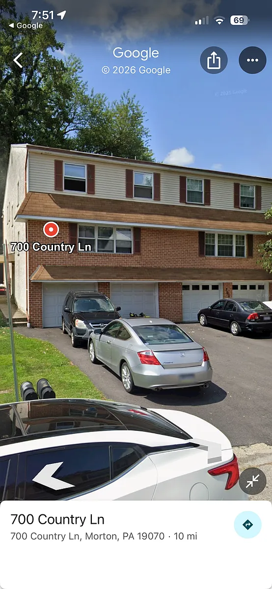 Building Photo - 700 Country Ln #1