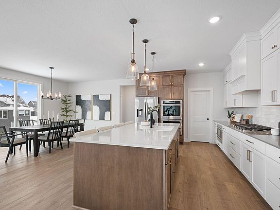 7th image of this home