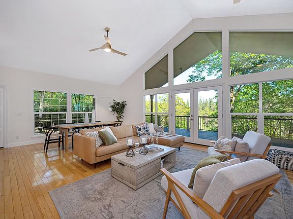 4th image of 20312 Wolf Creek Rd