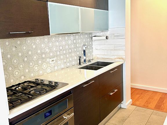 4th image of 250 W 89th St APT 5M