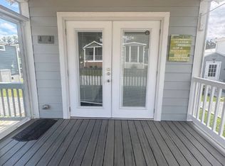 57 Breezy Meadow Ln, Flat Rock, NC 28731