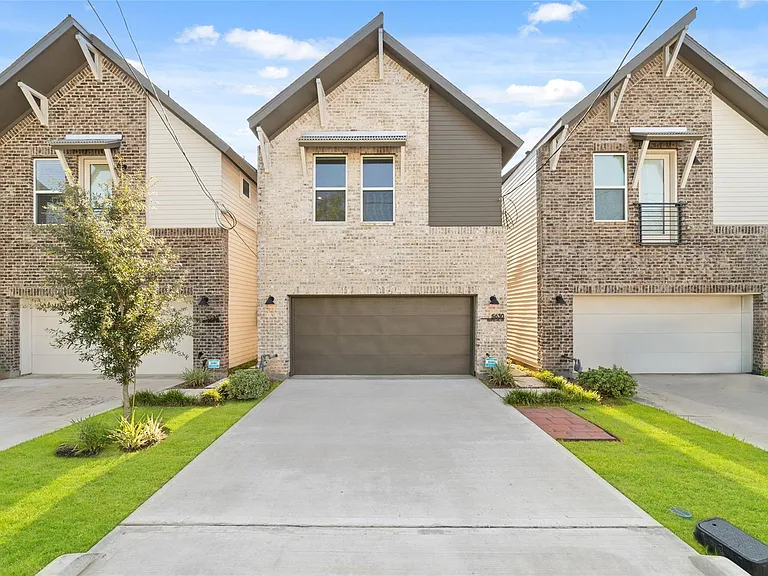 5630 Bertellis Ln — Photo 1