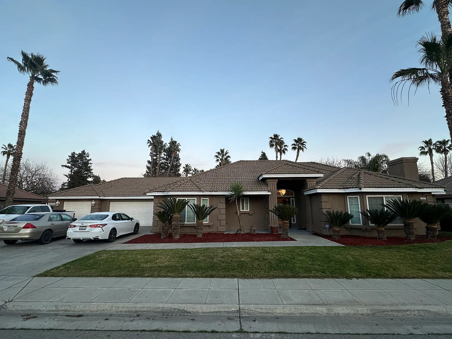 3 bed, 2157 sqft, $2,750 — Photo 1