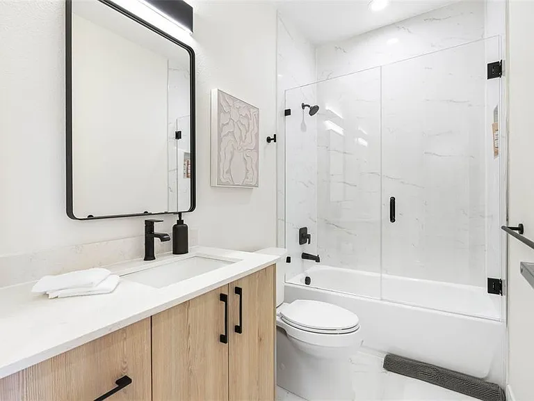 4340 Villa Alina Ct — Photo 30