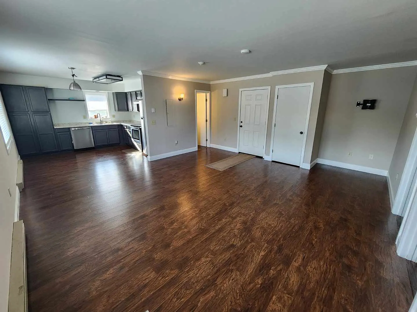 2 bed, 800 sqft, $1,250 — Photo 2
