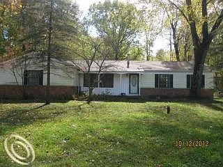 5360 Golf Club Rd photo 1