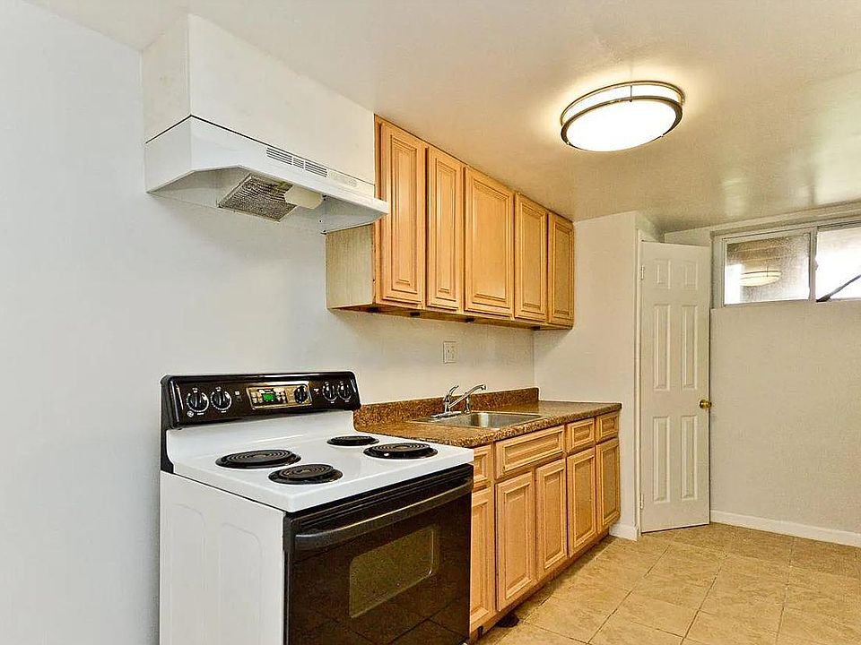 Kitchen area2
