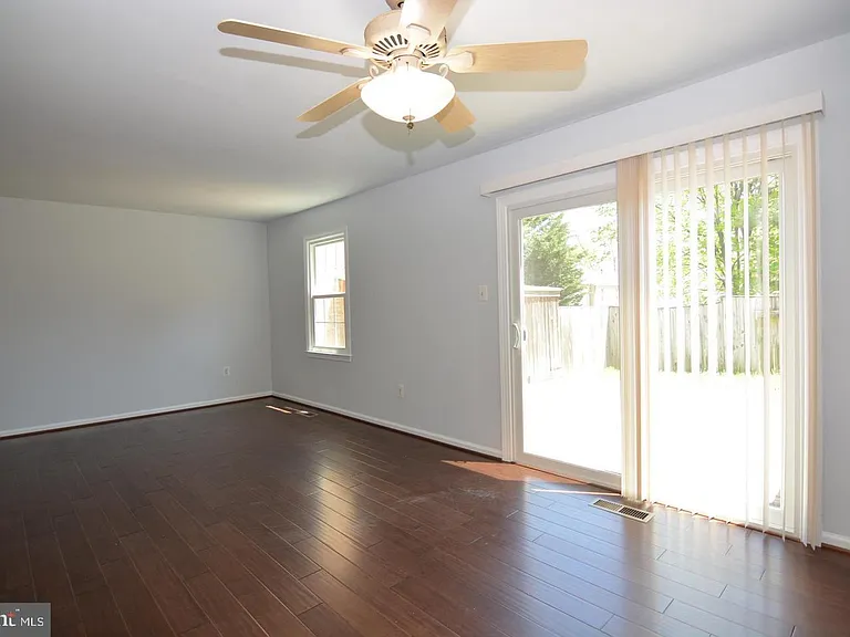 714 Hurley Ave — Photo 8