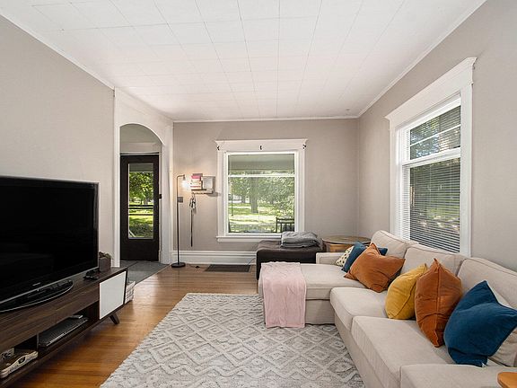 4th image of 1015 Park Pl #1017