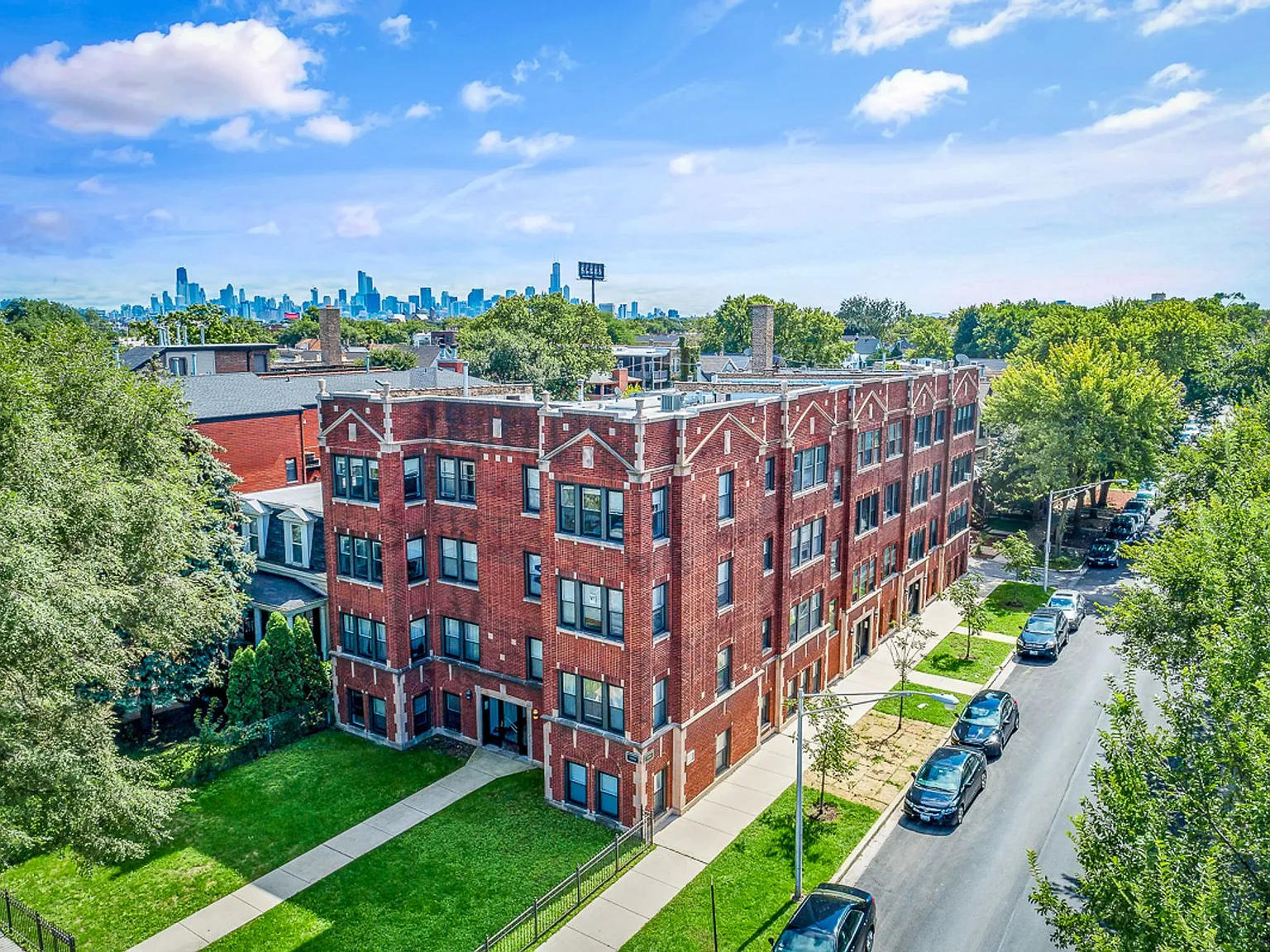 2455-57 W. Logan / 2535-41 N. Campbell — Photo 3