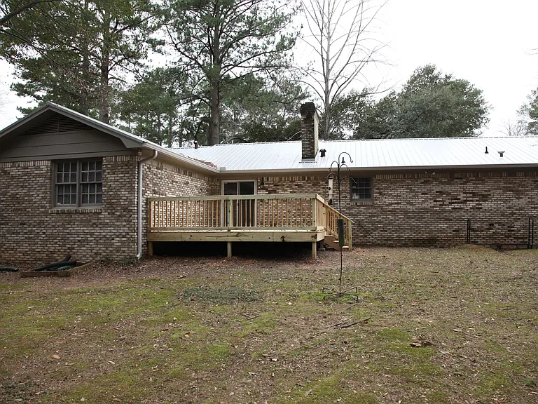 1231 Heritage Dr — Photo 6