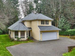 11212 Parkhill Pl NE, Bainbridge Island, WA 98110