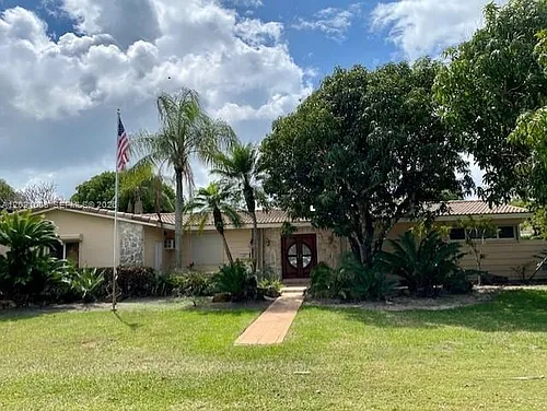 8100 SW 142nd Ter Photo 1
