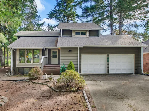 81 E Michelle Drive, Union, WA 98592