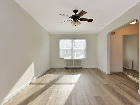 2nd image of 174-11 Jewel Ave