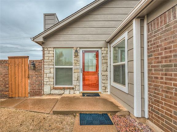 3rd image of 12909 Kim Ct