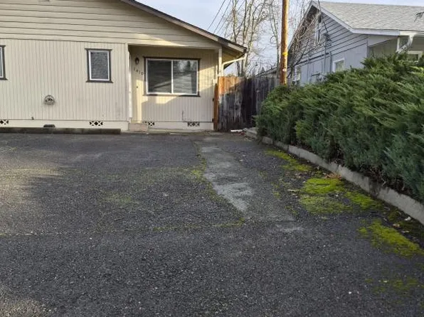 1410 SW G St, Grants Pass, OR 97526