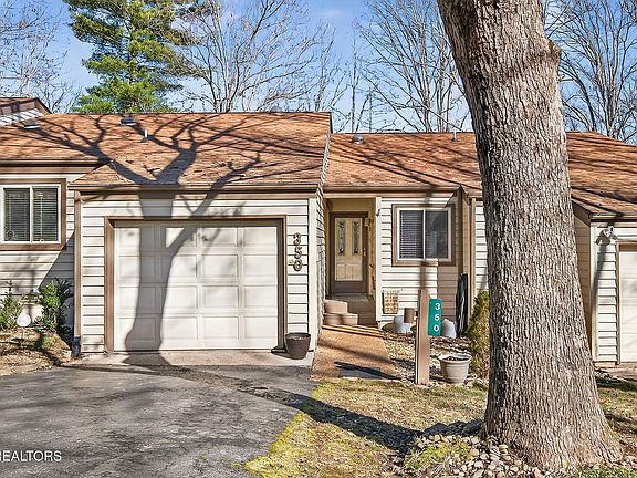 2nd image of 350 Lake Catherine Cir